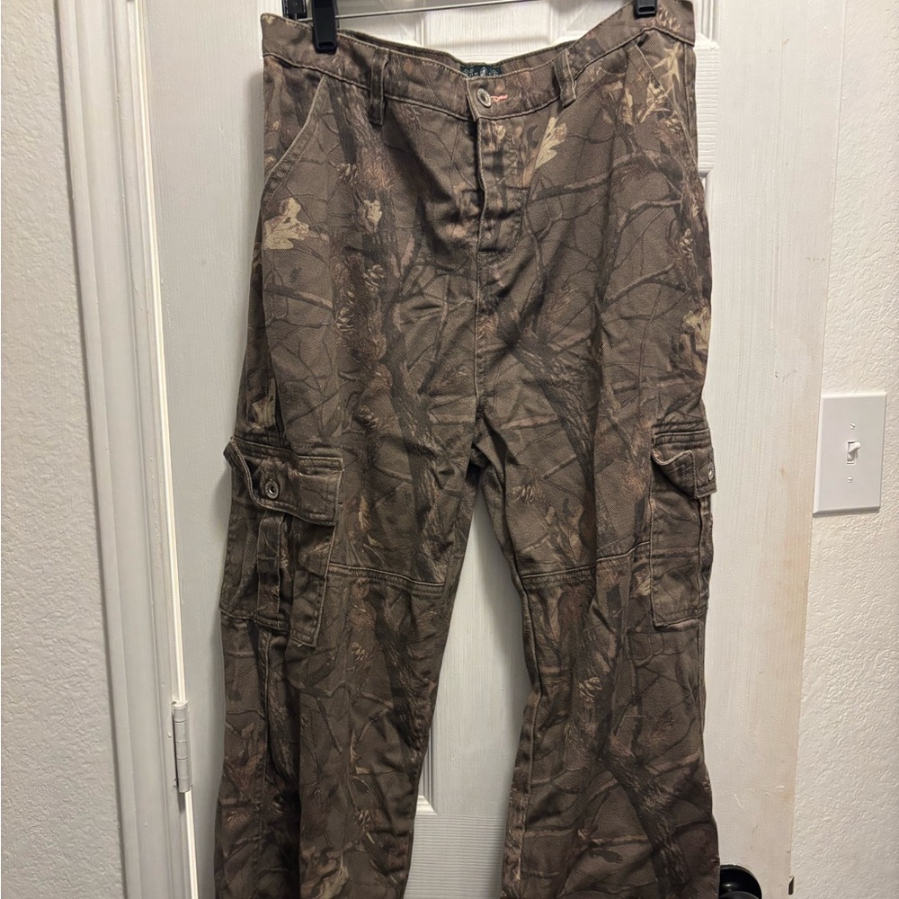 Women's Cargo Utility Pants in Brown Camo
